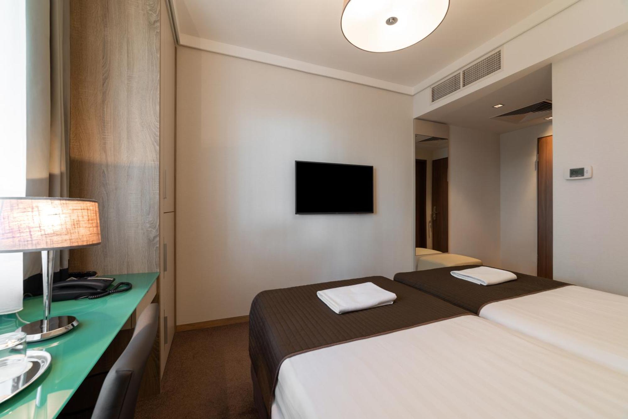Nyíregyháza Hotel Pagony Wellness מראה חיצוני תמונה