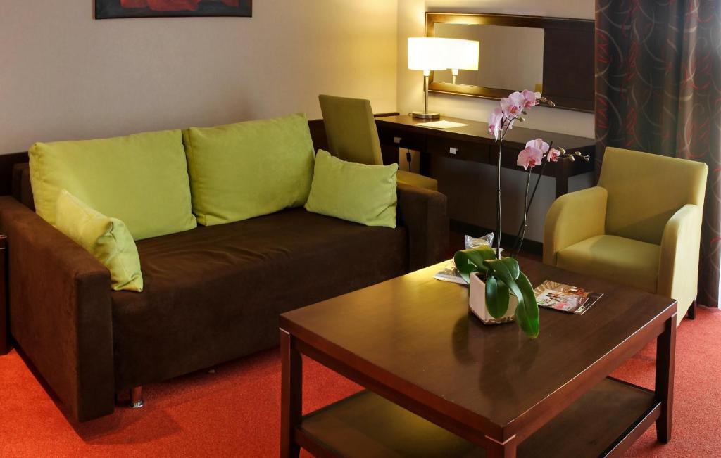 Nyíregyháza Hotel Pagony Wellness מראה חיצוני תמונה
