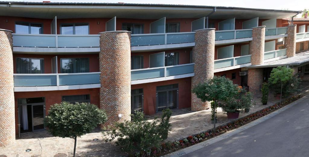 Nyíregyháza Hotel Pagony Wellness מראה חיצוני תמונה