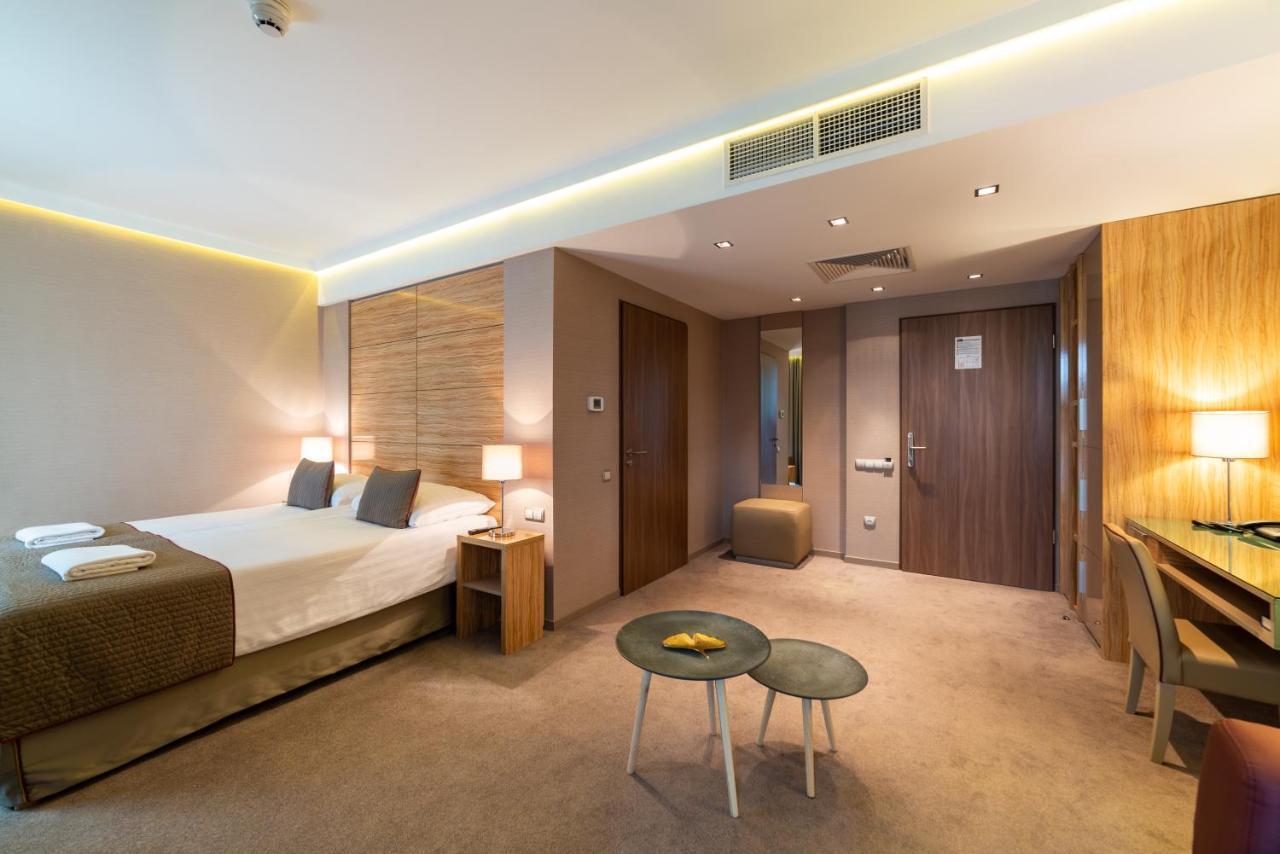 Nyíregyháza Hotel Pagony Wellness מראה חיצוני תמונה